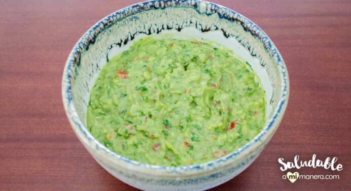 Guacamole con yogurt griego sin grasa