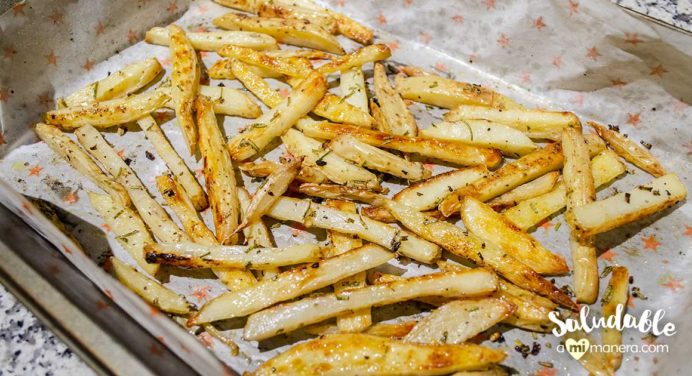 Papas horneadas con ajo, romero y limón