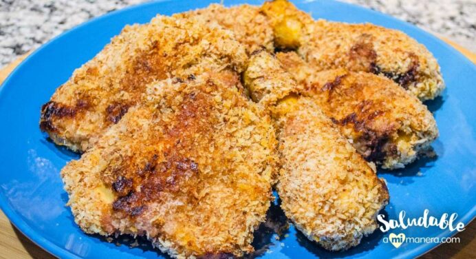Pollo empanizado al horno
