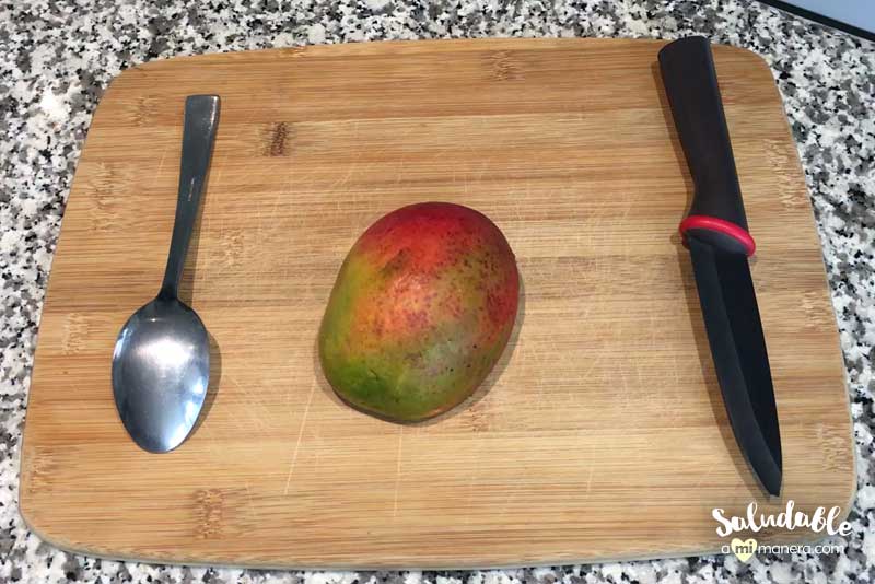 cómo picar mango en cubos perfectos