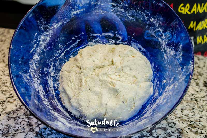 receta para preparar masa de 2 ingredientes: harina y yogurt griego